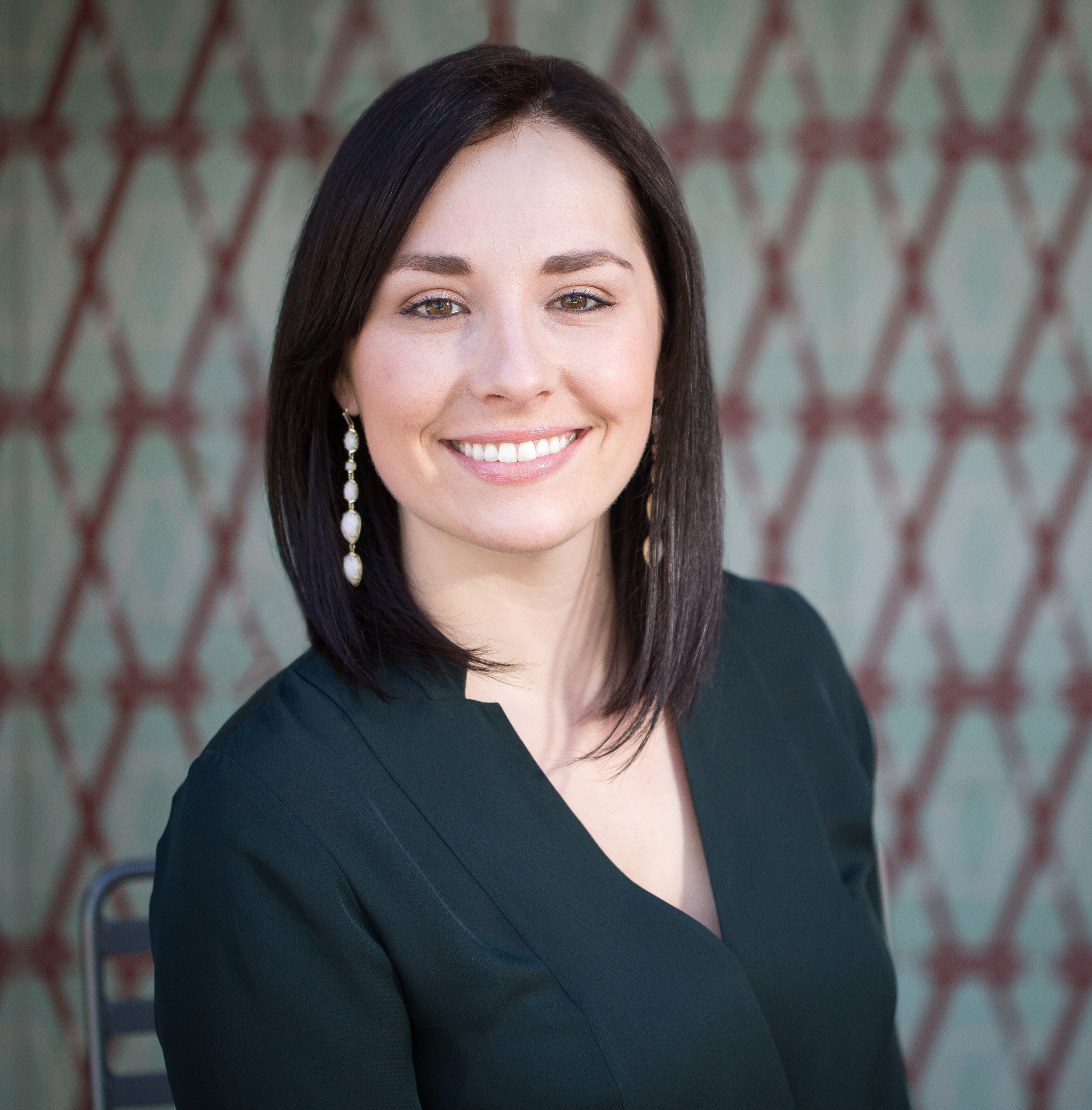 toni-schach-headshot-crop