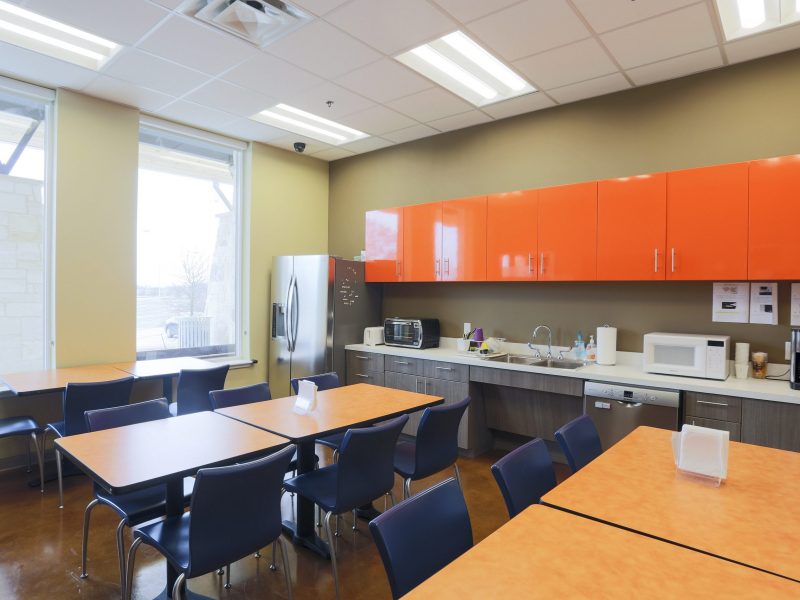 2017_bbbs_ss1_0324_33754118244_o Big Brother, Big Sisters building, Austin, Texas.
Copyright 2016 Spencer Selvidge, www.spencerselvidge.com
No additional or third party use without expressed written consent from Spencer Selvidge.